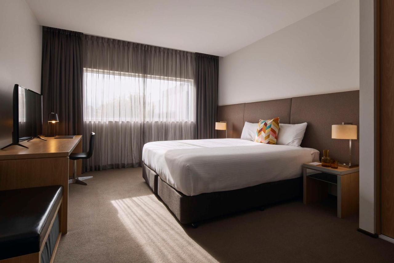 Отель Atura Dandenong Doveton Экстерьер фото
