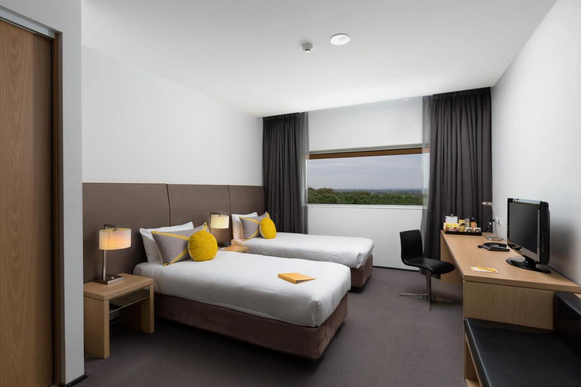 Отель Atura Dandenong Doveton Экстерьер фото
